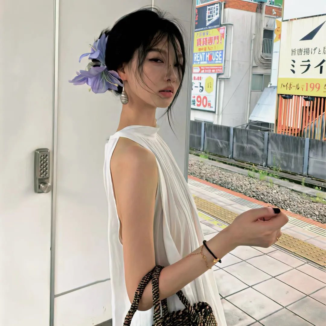 钢盔